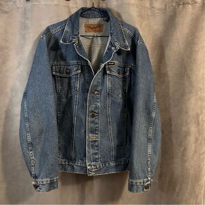 Wrangler Men's Classic Blue Denim Jacket